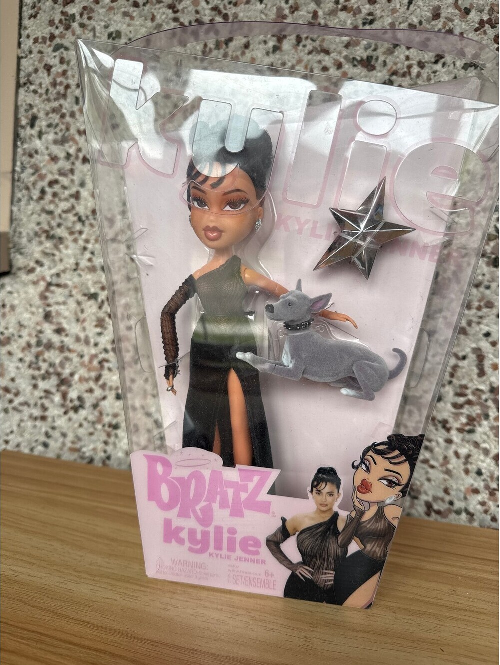 MGA Bratz Kylie Jenner Night Fashion Doll With Dog Norman NRFB